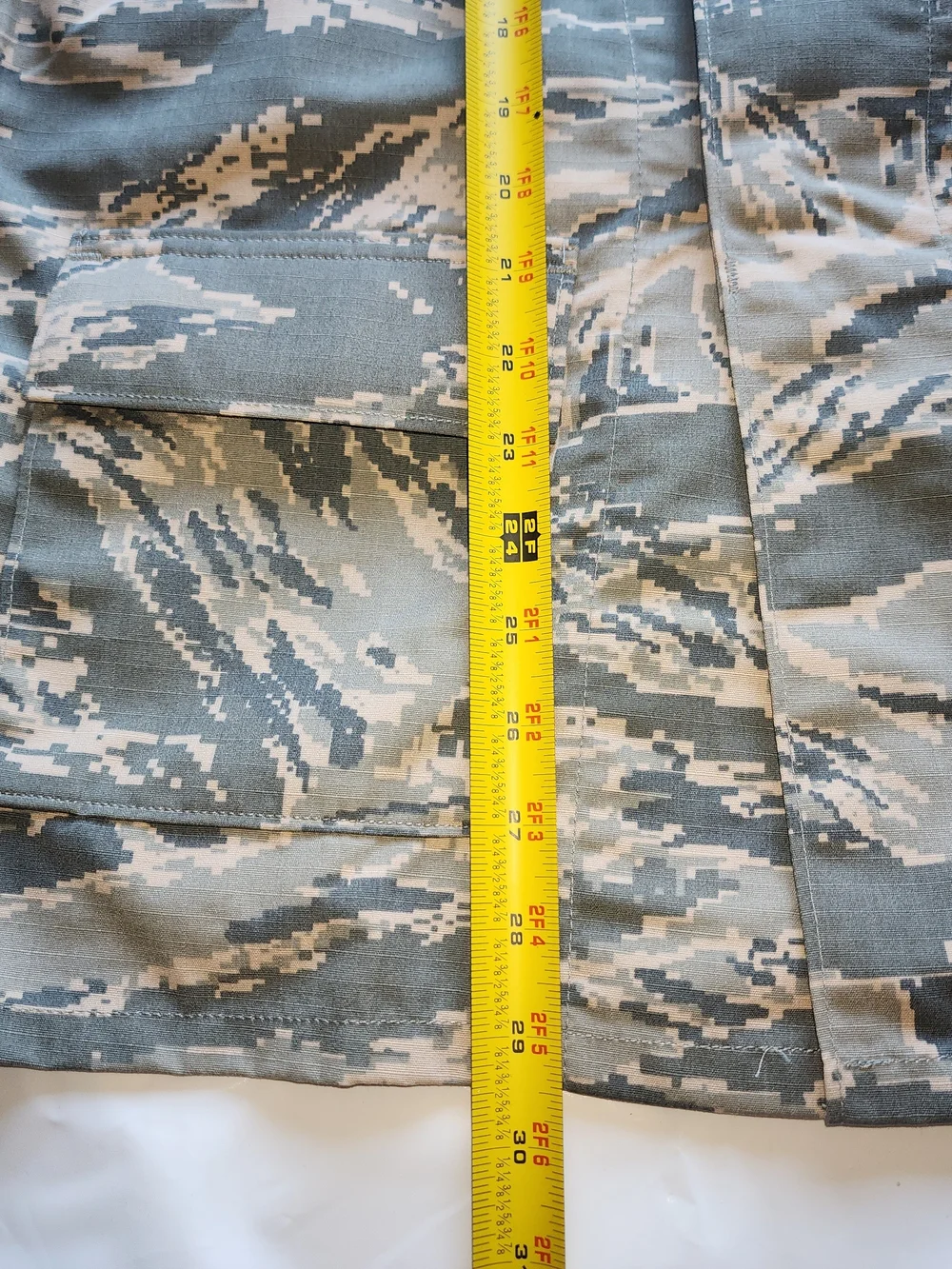 US ARMY Force Utility Camouflage Pattern Coat Men's Size 34L New!!!!..